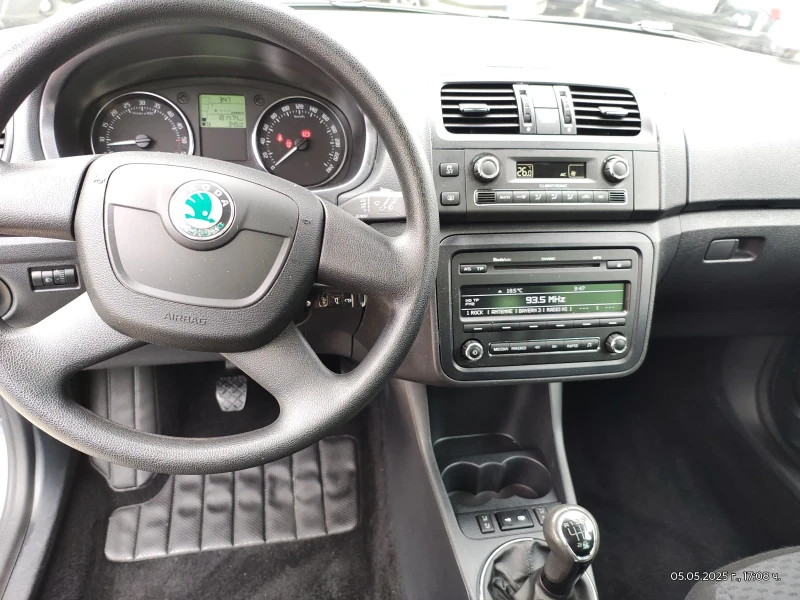 Skoda Roomster 1.6 tdi, снимка 10 - Автомобили и джипове - 50806555