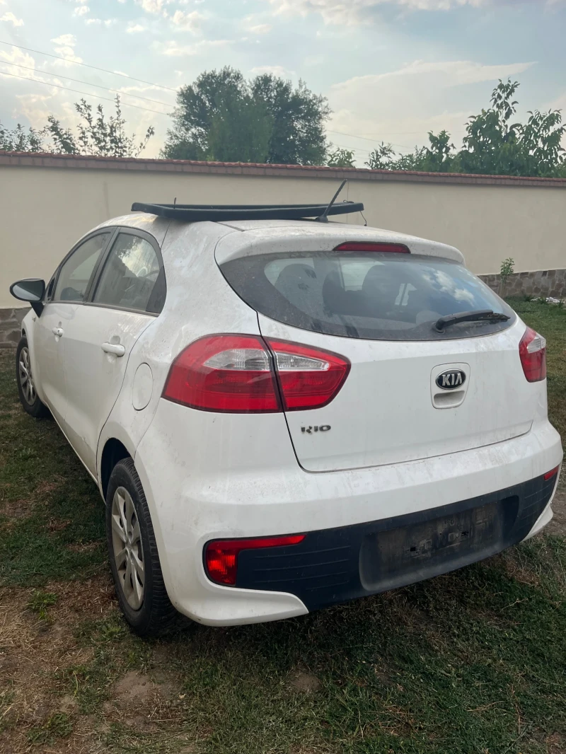 Kia Rio 1.2i, снимка 3 - Автомобили и джипове - 52526774