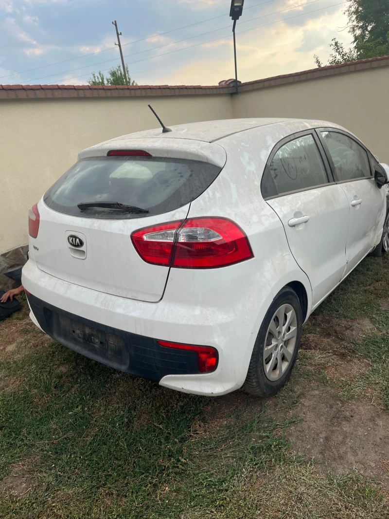 Kia Rio 1.2i, снимка 4 - Автомобили и джипове - 52526774