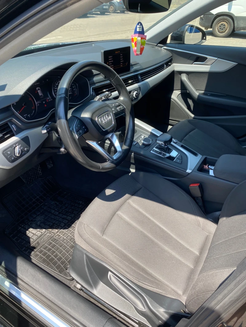 Audi A4 2.0 TDI 35, снимка 11 - Автомобили и джипове - 51617162