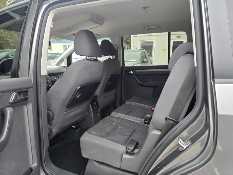 VW Touran 1.4TSI 150к.с , снимка 11 - Автомобили и джипове - 52090284