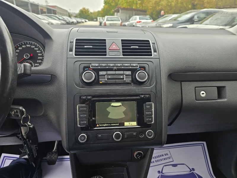 VW Touran 1.4TSI 150к.с , снимка 16 - Автомобили и джипове - 52090284