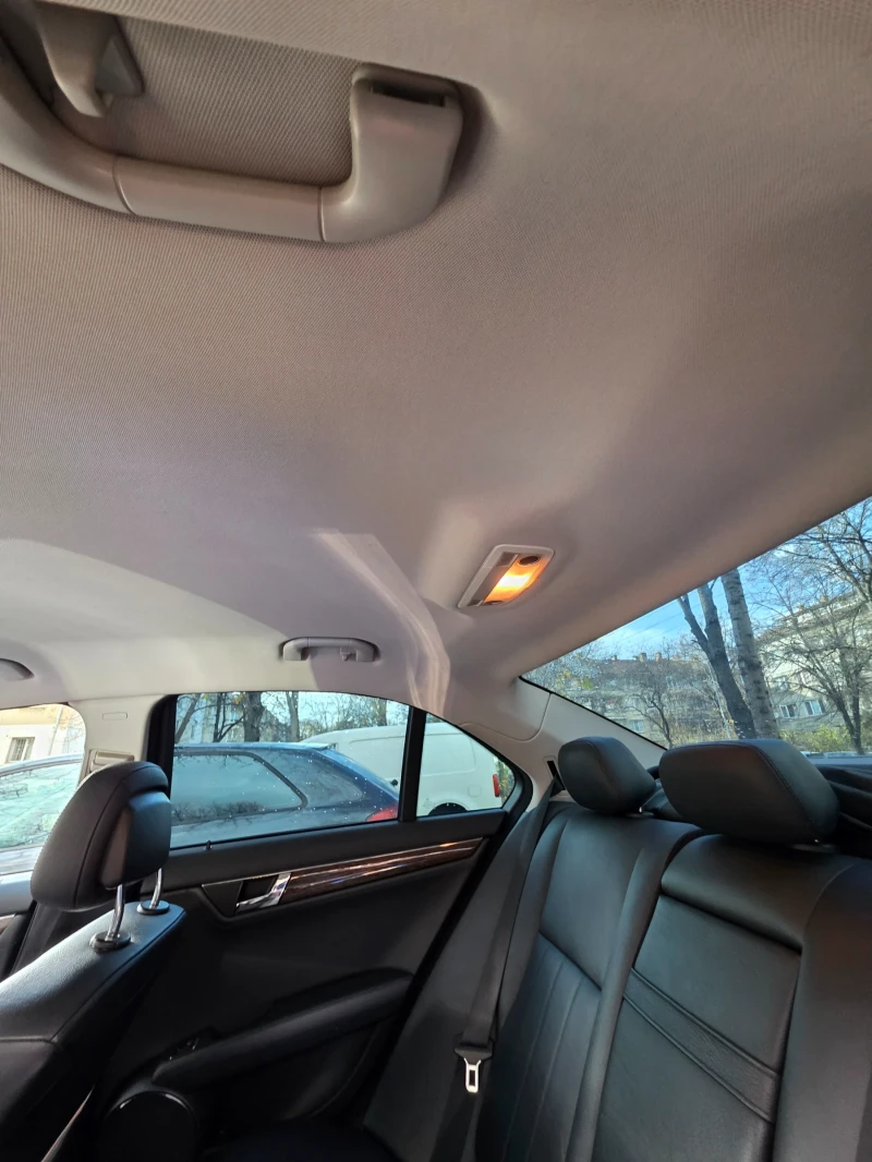 Mercedes-Benz C 220, снимка 17 - Автомобили и джипове - 52529818
