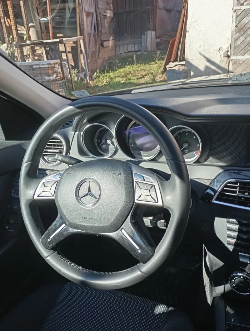 Mercedes-Benz C 200 blueefficiency, снимка 8 - Автомобили и джипове - 52550477