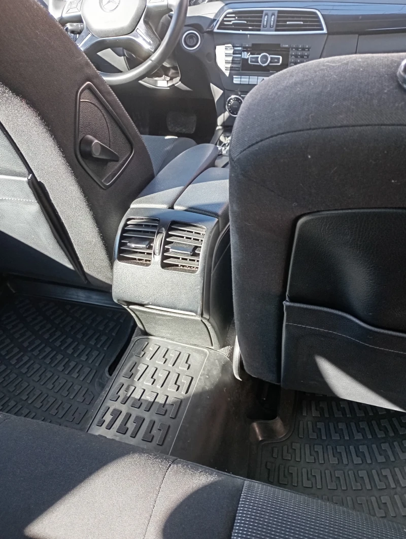 Mercedes-Benz C 200 blueefficiency, снимка 6 - Автомобили и джипове - 52550477