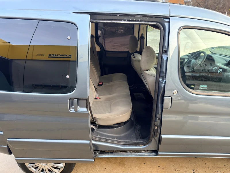 Citroen Berlingo 1.6HDI* Multi-space* Panorama* klima* ITALIA, снимка 9 - Автомобили и джипове - 52839874