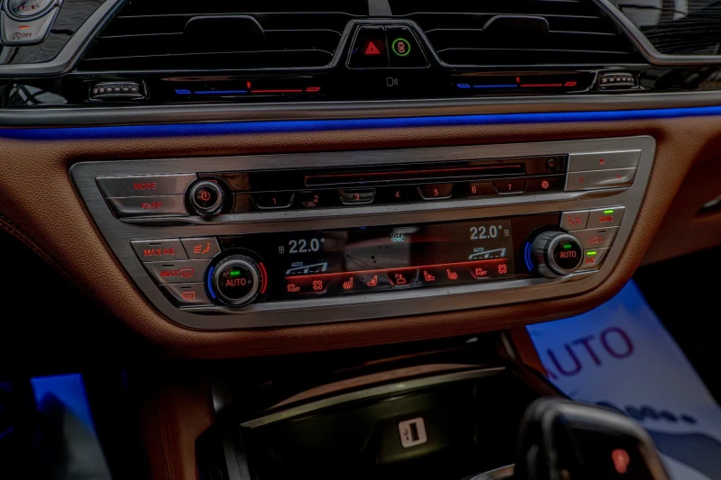 BMW 730 xDrive/M-Sport/Virtual/Soft Close/Harman Kardon/Ка, снимка 14 - Автомобили и джипове - 52873325