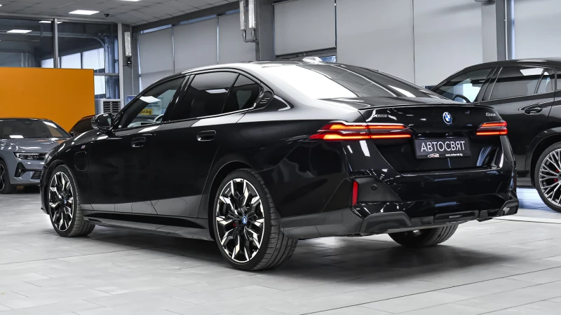 BMW 550 e xDrive M Sport Pro PHEV Steptronic, снимка 7 - Автомобили и джипове - 53499470