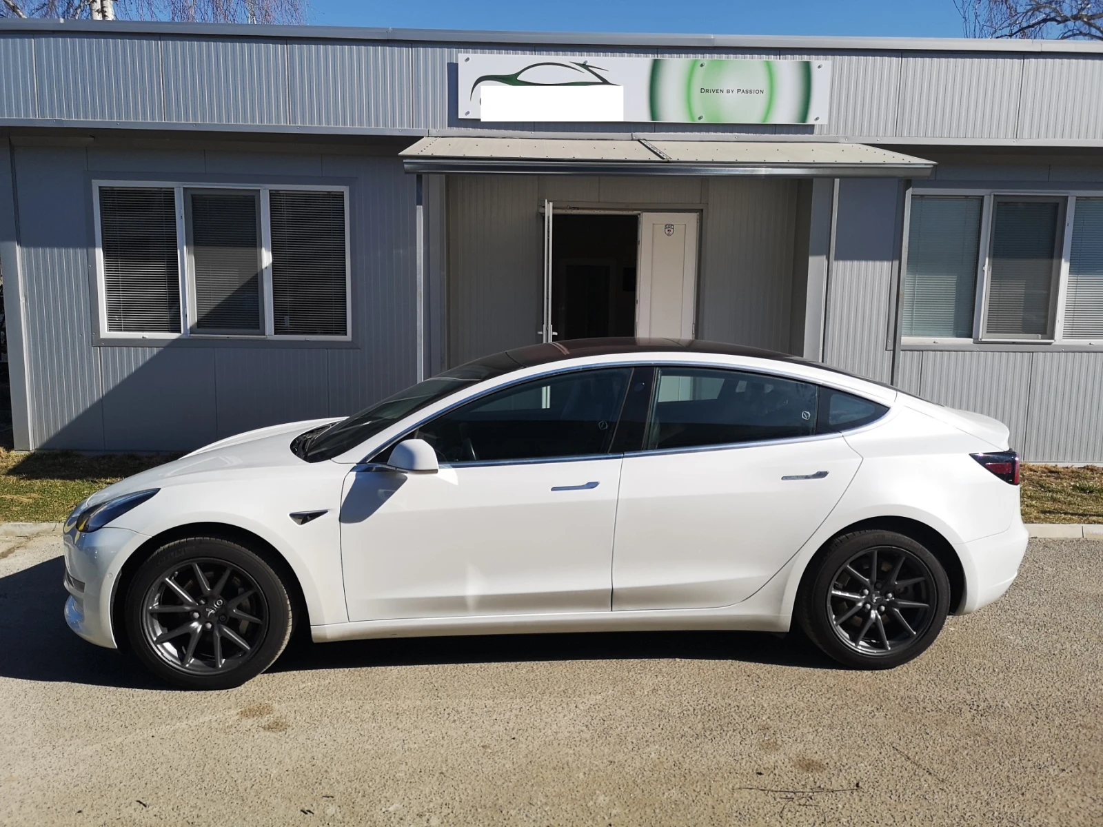 Tesla Model 3 Long Range - изображение 6