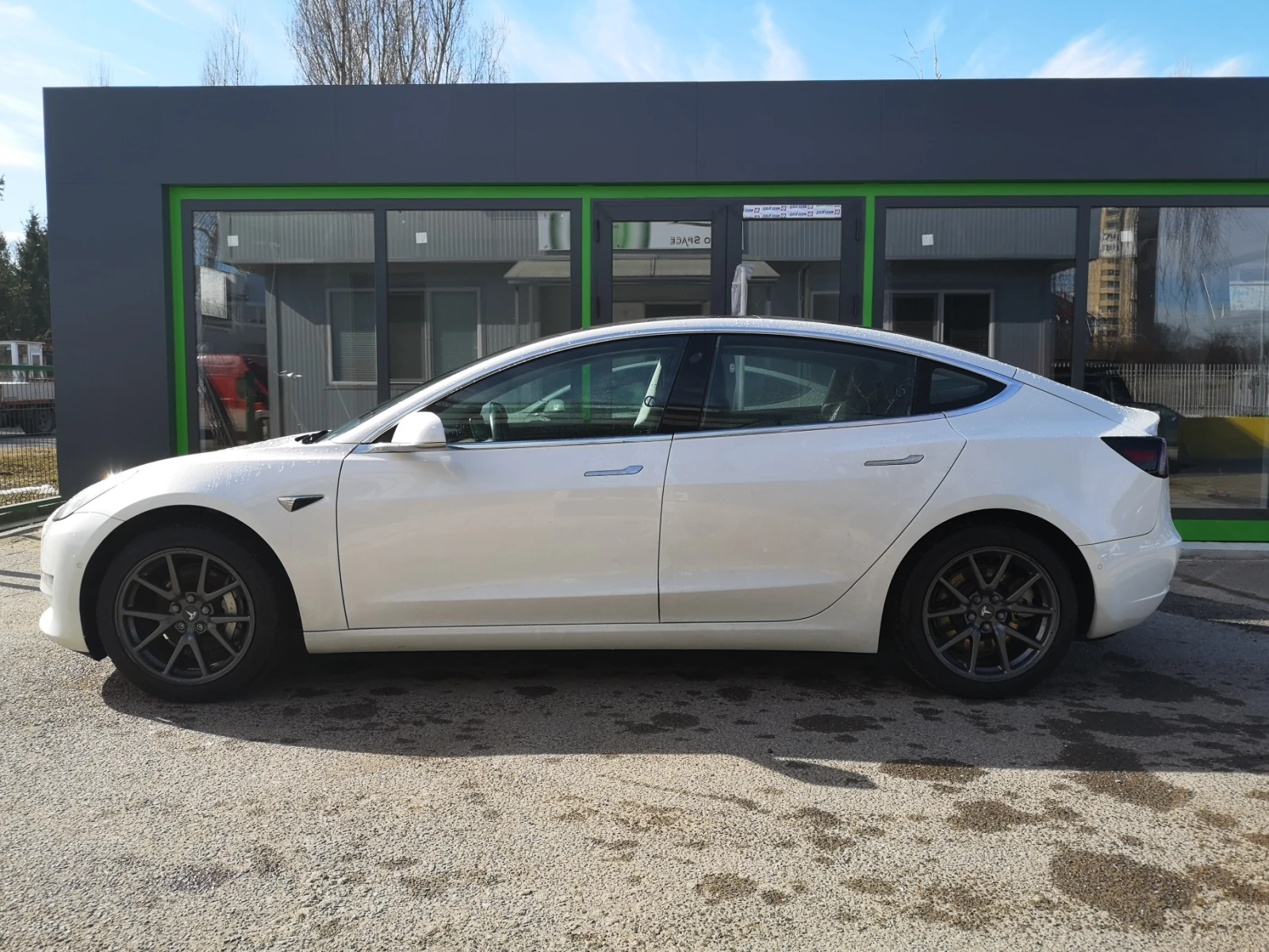 Tesla Model 3 Long Range - изображение 5
