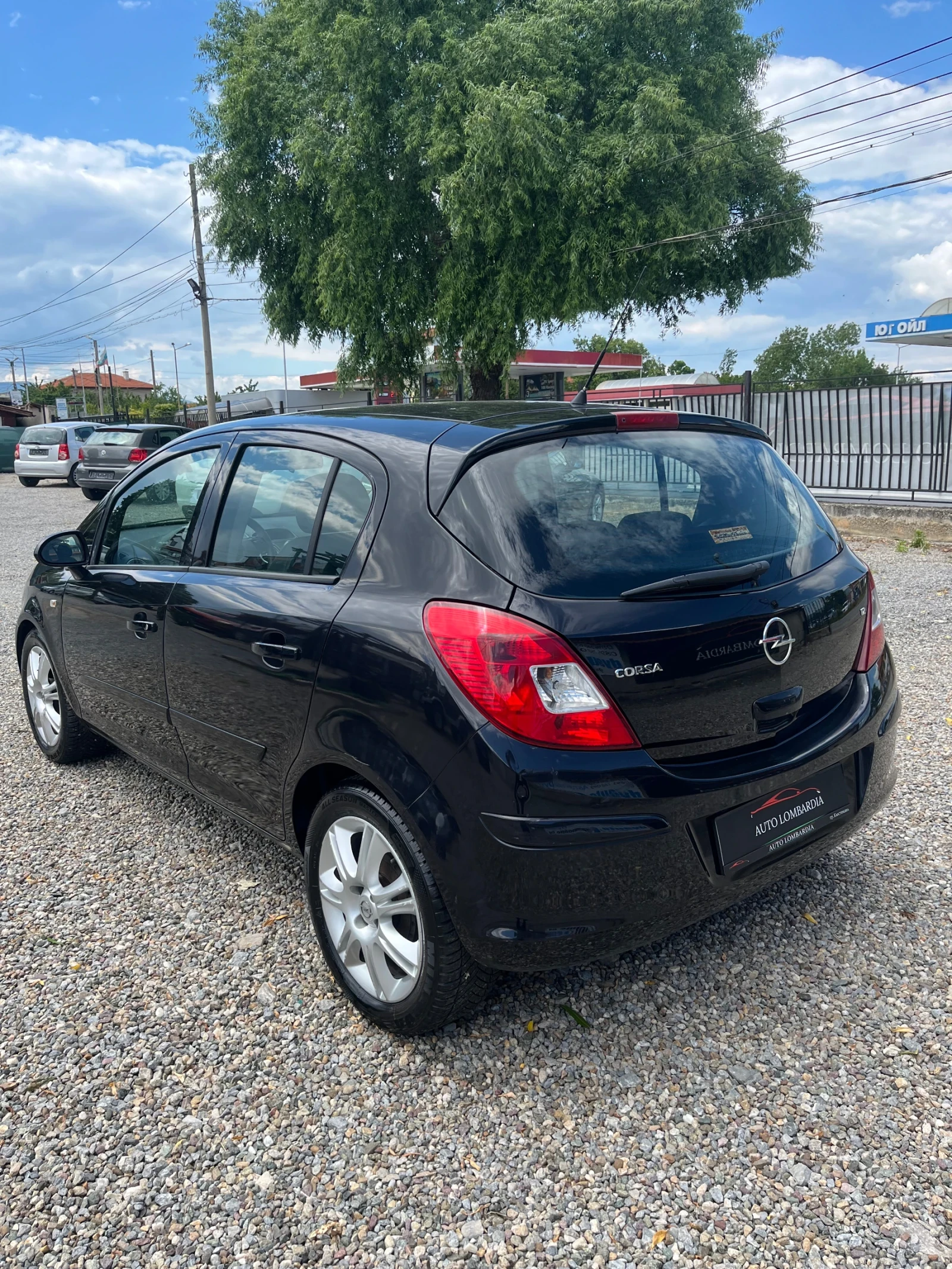 Opel Corsa 1.2 - изображение 7