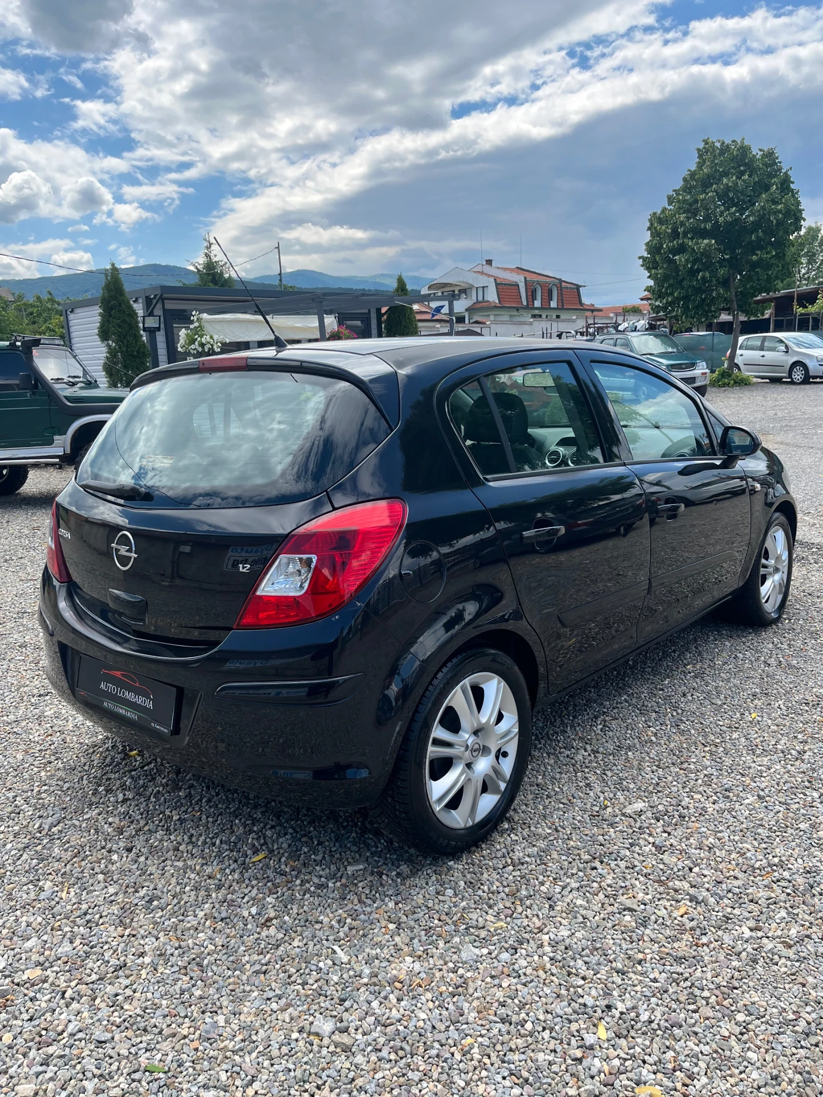 Opel Corsa 1.2 - изображение 6
