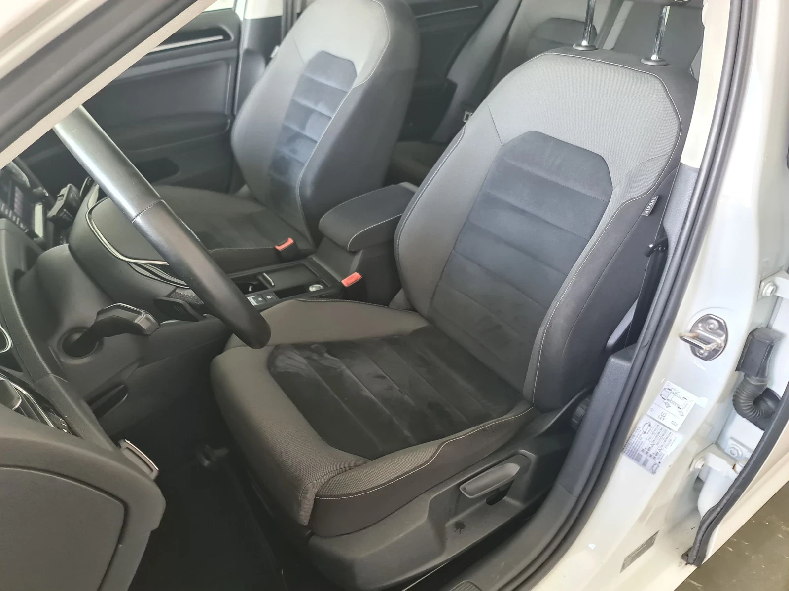 VW Golf 1.4 бензин автомат 150кс. - изображение 10
