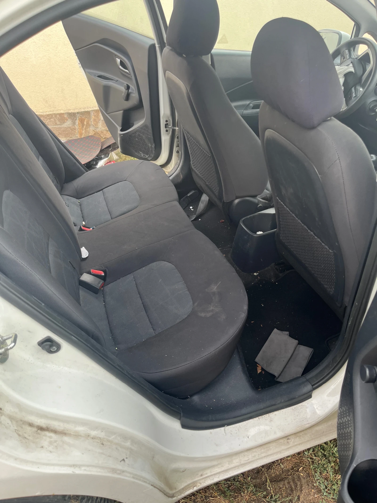 Kia Rio 1.2i - изображение 7