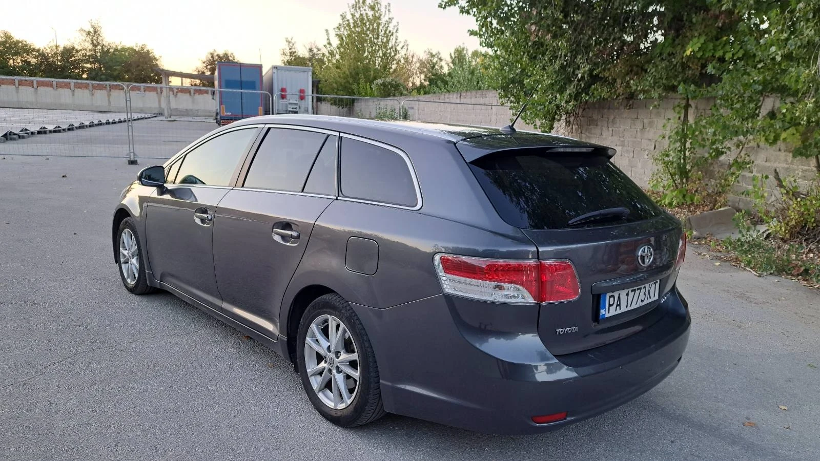 Toyota Avensis  - изображение 2