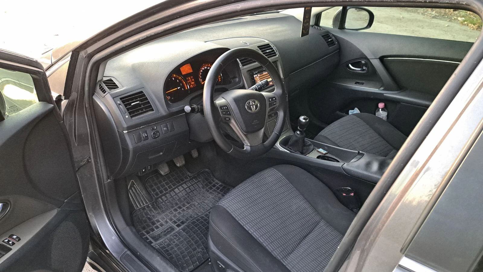 Toyota Avensis  - изображение 6