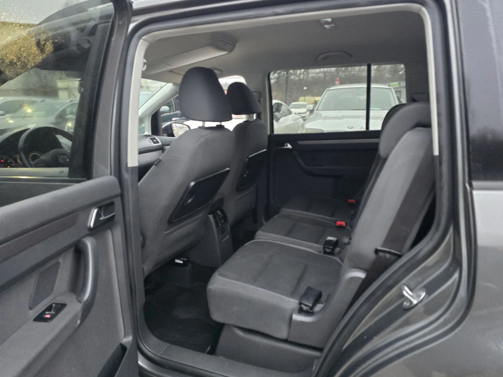 VW Touran 1.4TSI 150�.�  | Mobile.bg � ����������� 12