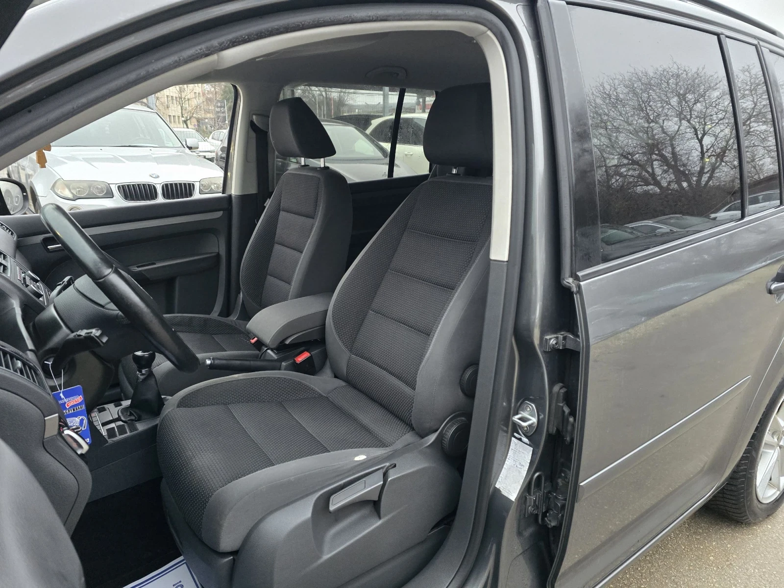 VW Touran 1.4TSI 150�.�  | Mobile.bg � ����������� 10