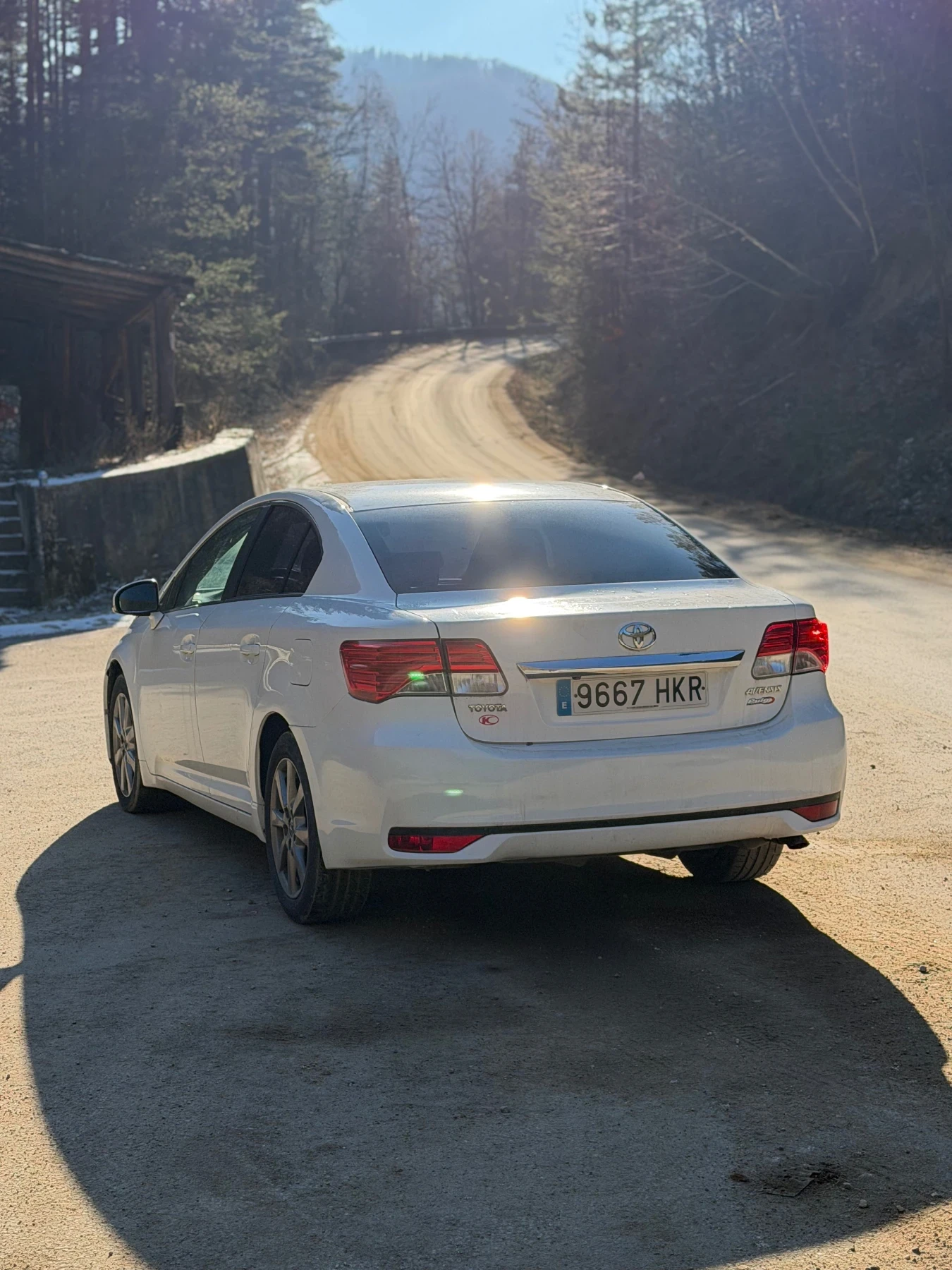 Toyota Avensis  - изображение 3