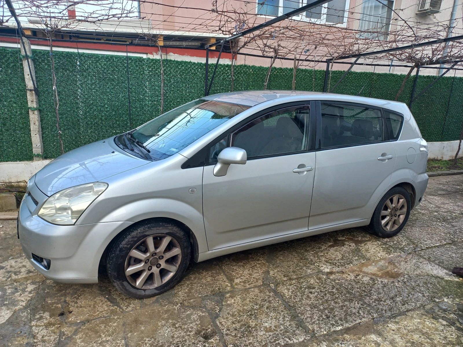 Toyota Corolla verso  - изображение 2