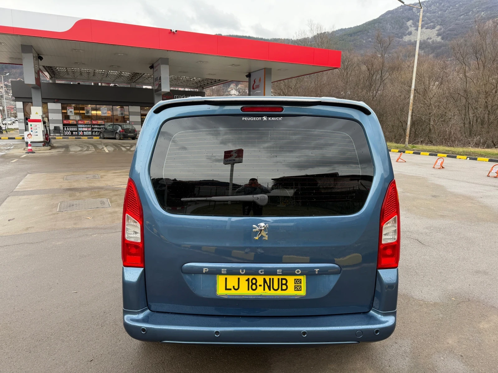 Peugeot Partner 1.6HDI/Автоматик/Топ състояние! - изображение 6