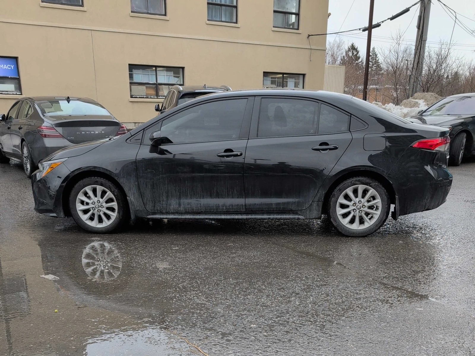 Toyota Corolla LE CVT * * CARFAX * * АВТО КРЕДИТ * * , снимка 4 - Автомобили и джипове - 53940355