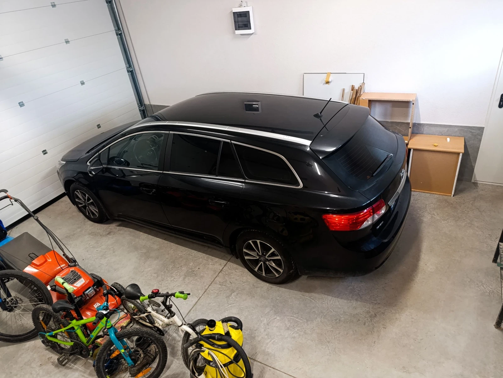 Toyota Avensis T27, снимка 16 - Автомобили и джипове - 53971606