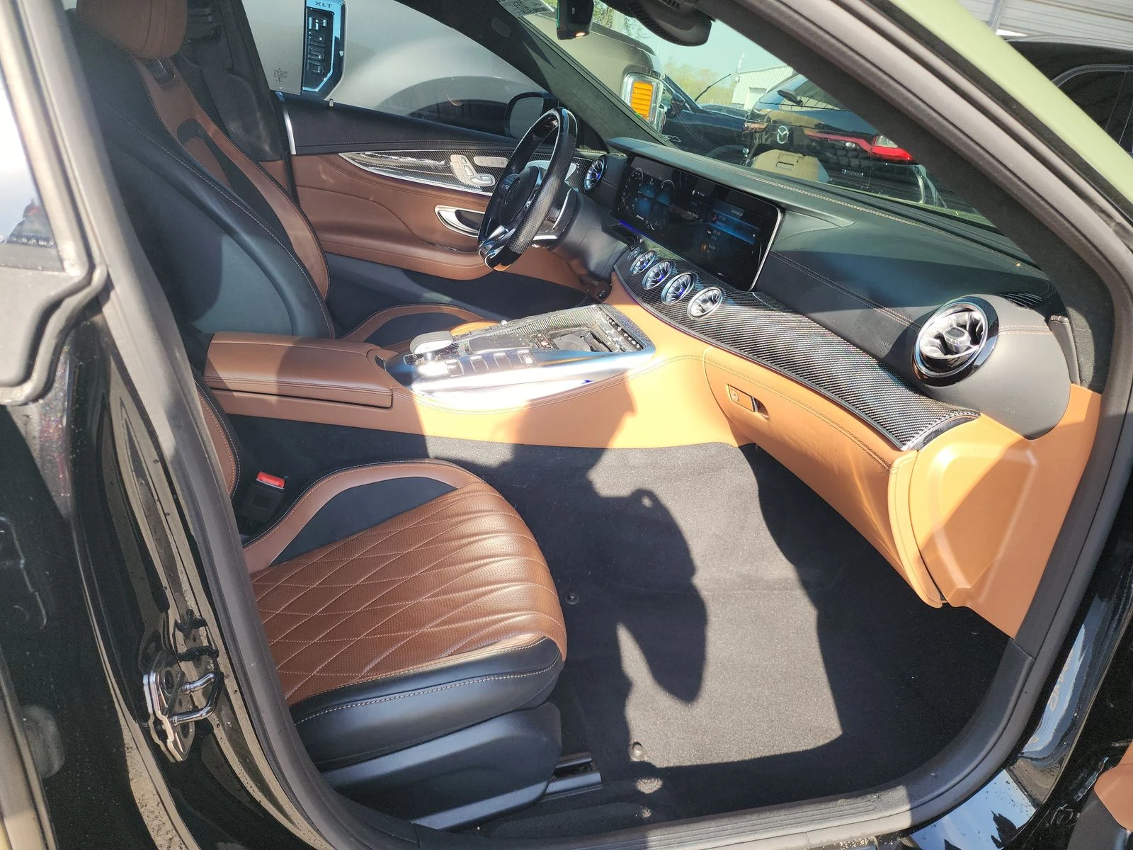 Mercedes-Benz GT * GT 63 S 4MATIC* BUY NOW* , снимка 8 - Автомобили и джипове - 54027986