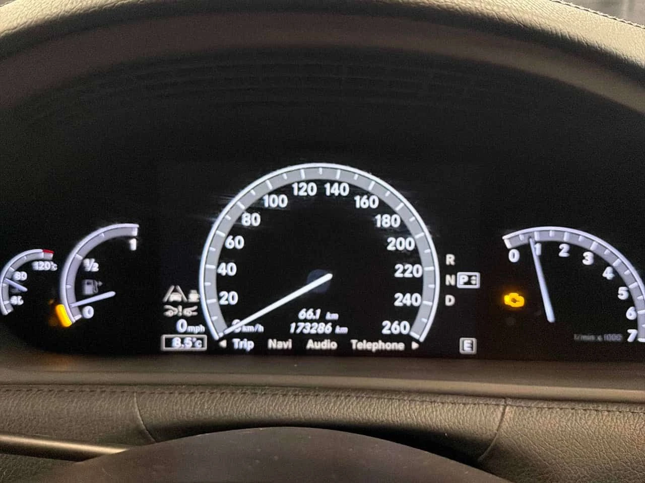 Mercedes-Benz CL 500 Night vision / DISTRONIC / МАСАЖИ , снимка 8 - Автомобили и джипове - 54169170