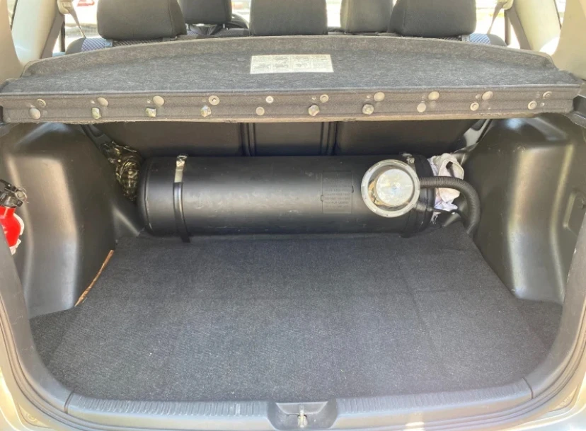 Toyota Corolla verso 1.8 vvti, снимка 8 - Автомобили и джипове - 54208975