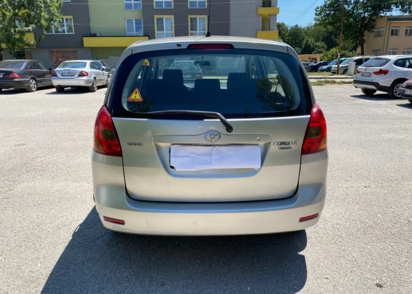 Toyota Corolla verso 1.8 vvti, снимка 4 - Автомобили и джипове - 54208975
