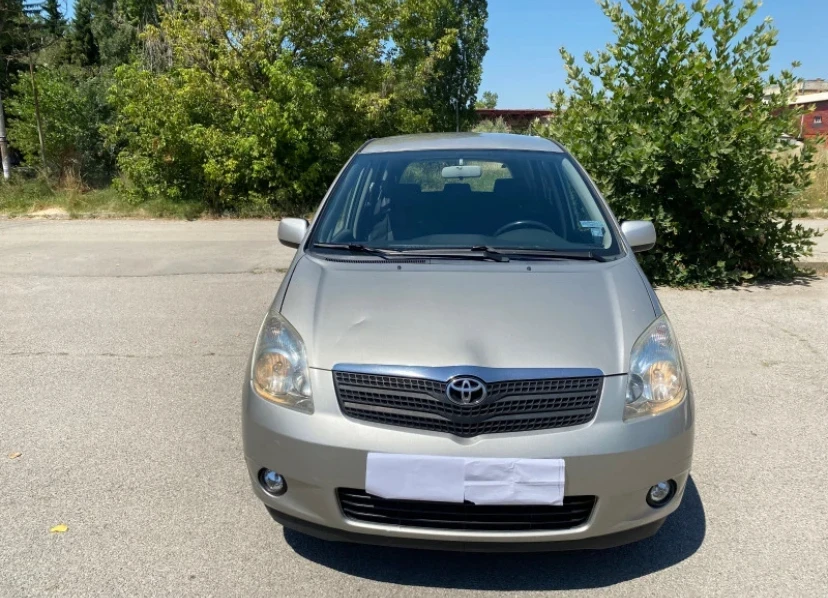 Toyota Corolla verso 1.8 vvti, снимка 2 - Автомобили и джипове - 54208975