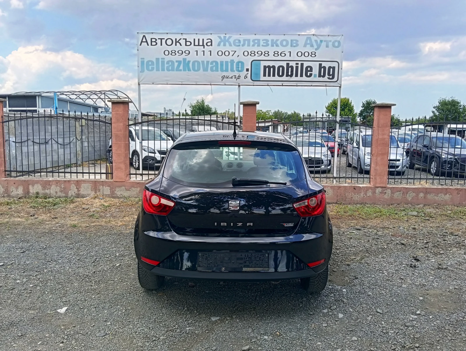Seat Ibiza 1.2i, снимка 5 - Автомобили и джипове - 55207895