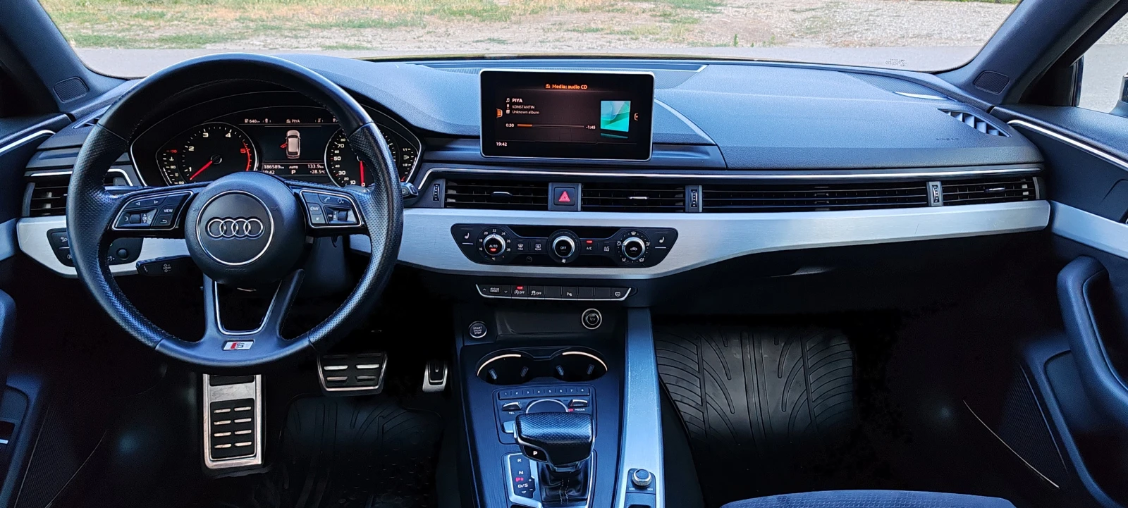 Audi A4 3.0TDI 3xS LINE, снимка 12 - Автомобили и джипове - 55295582