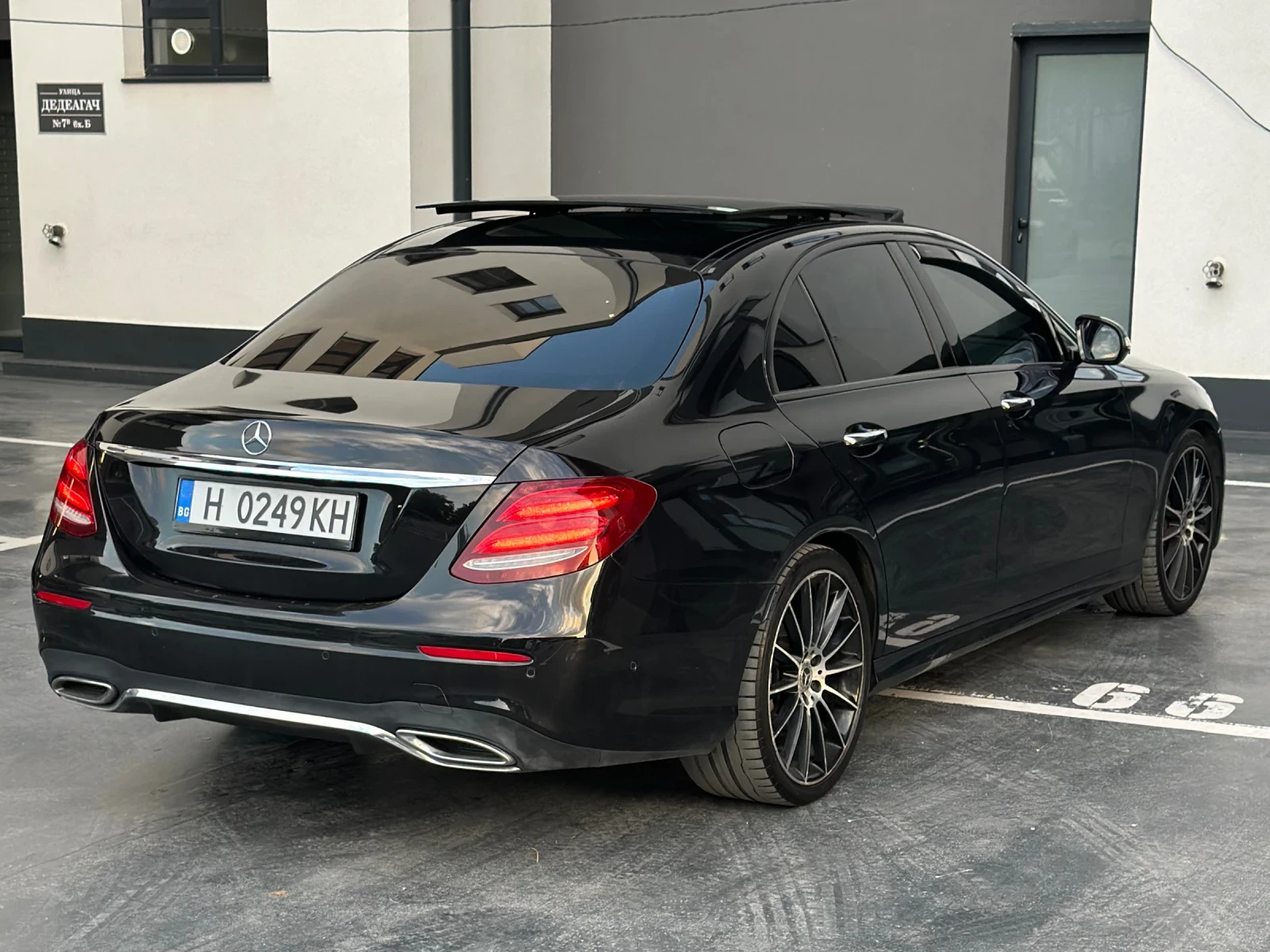 Mercedes-Benz E 350 AMG LINE, снимка 5 - Автомобили и джипове - 55305590