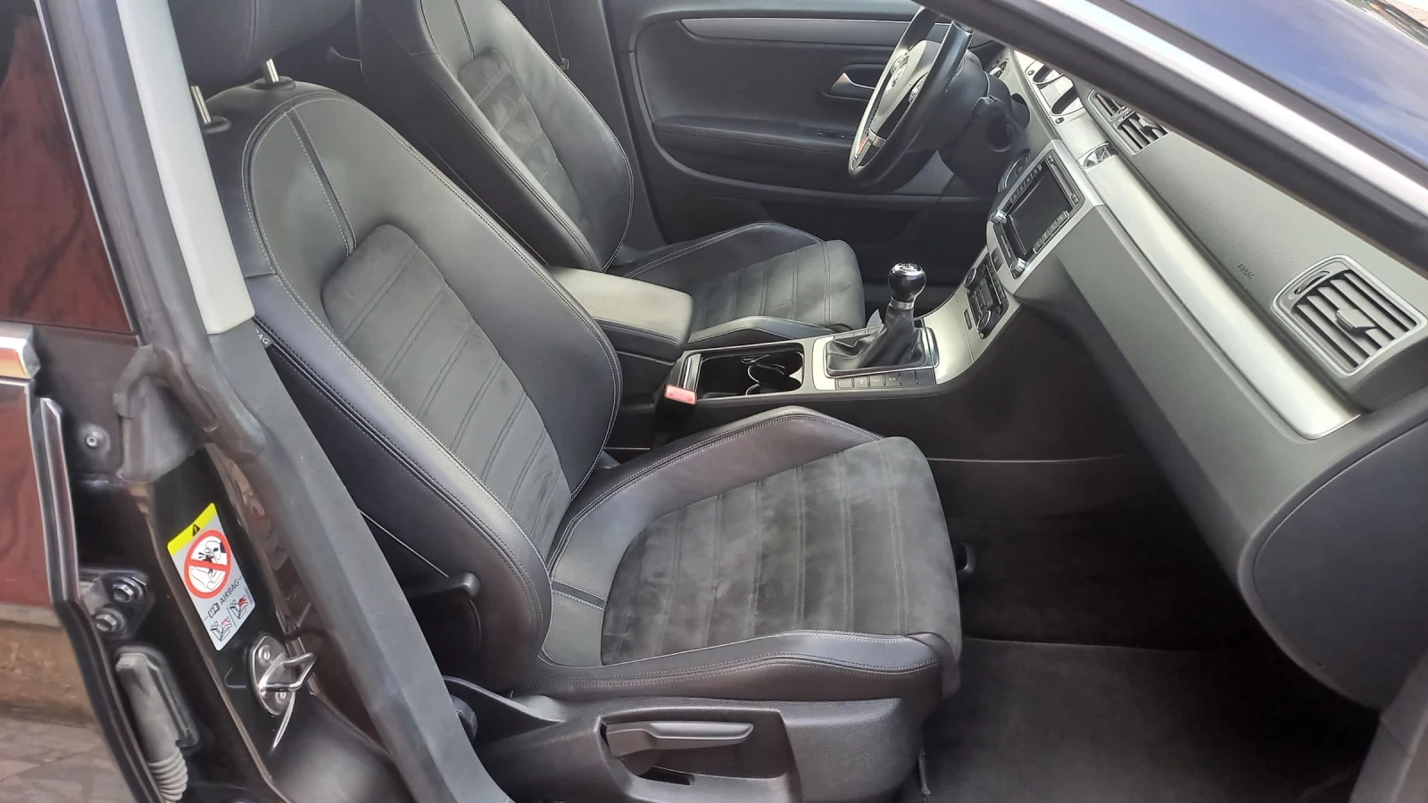 VW Passat CC 2.0tdi 140кс , снимка 9 - Автомобили и джипове - 55411907