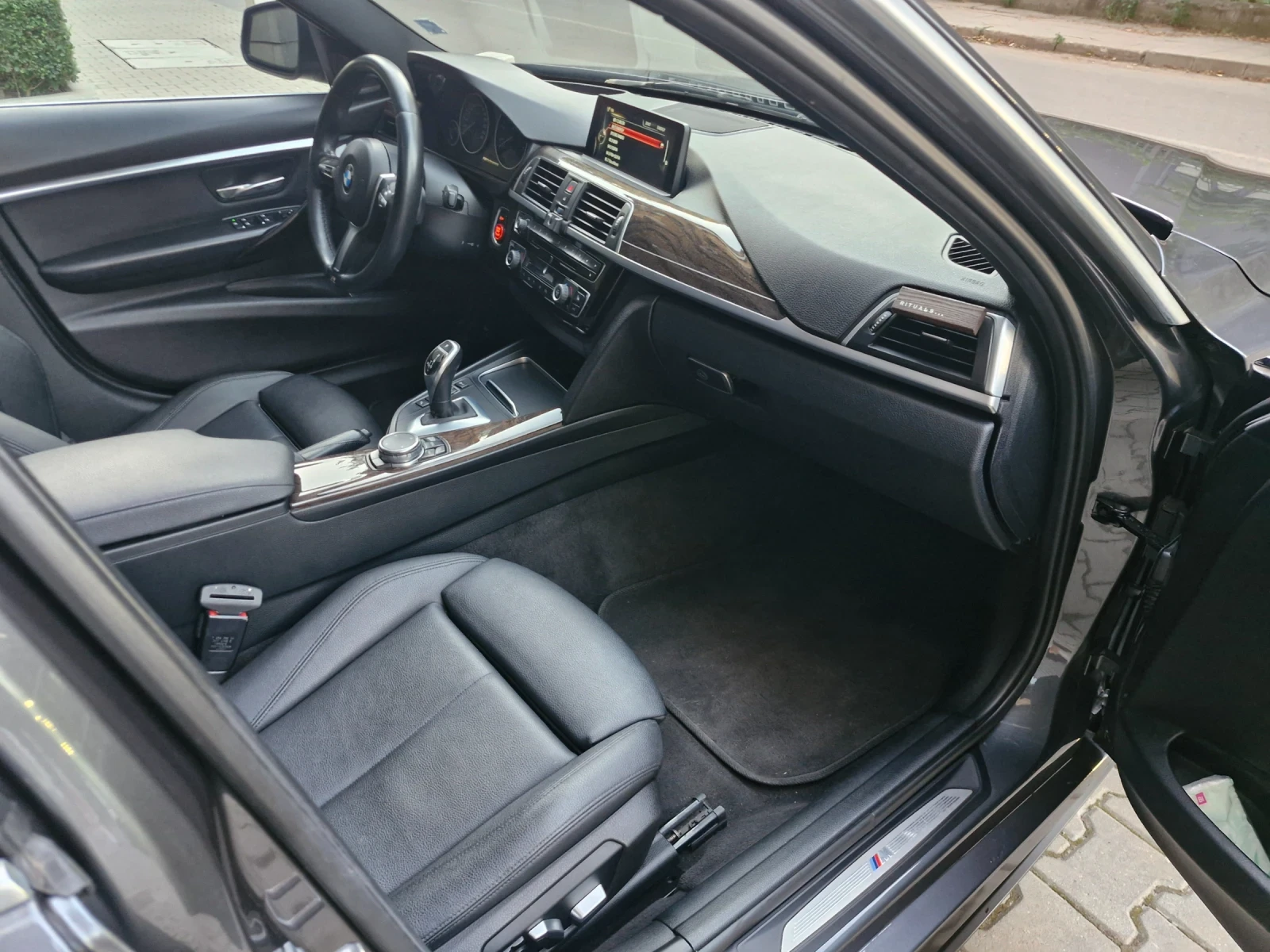 BMW 340 I Xdrive, снимка 16 - Автомобили и джипове - 55733269