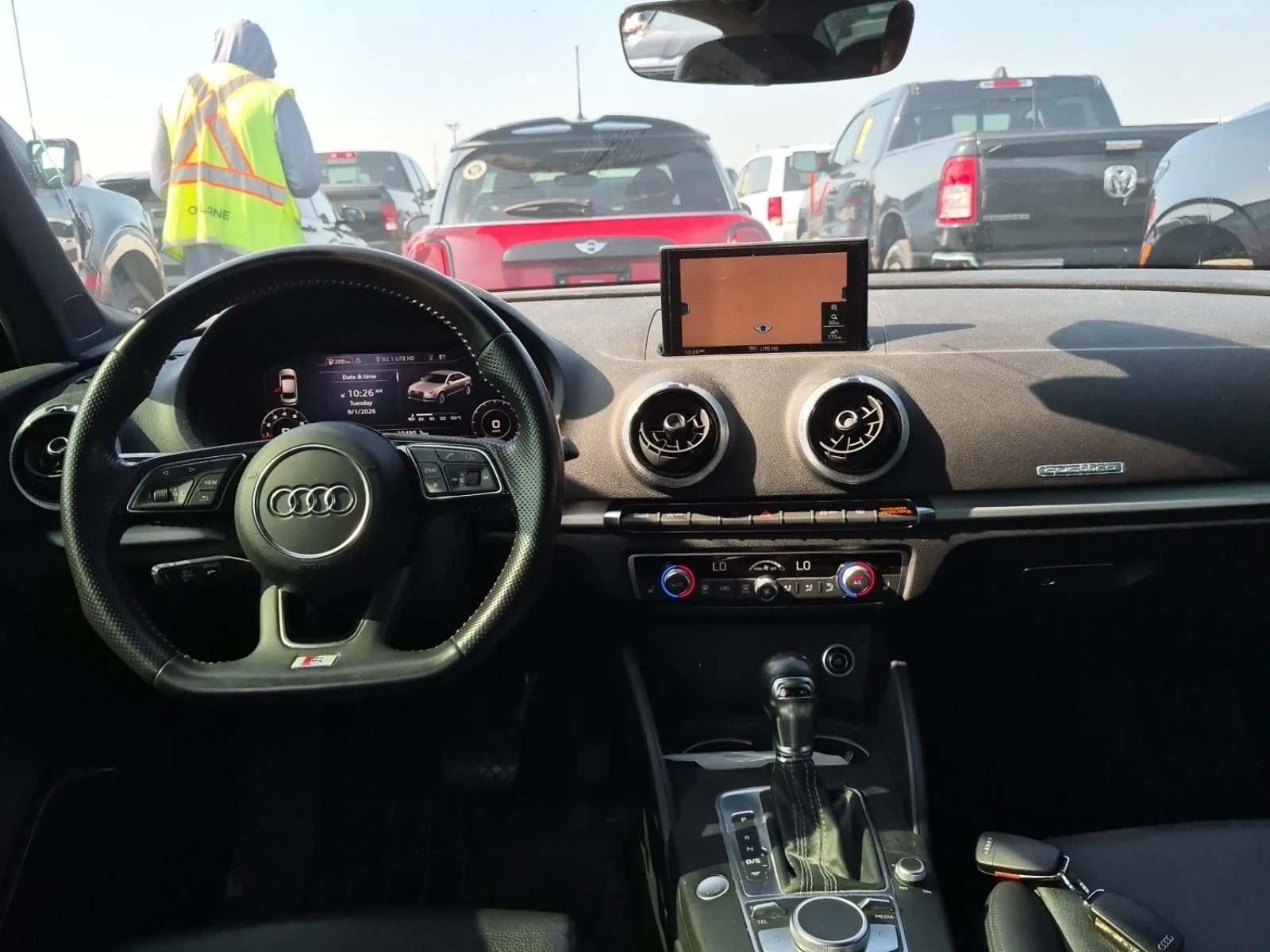 Audi A3 TECHNIK S LINE / B&O/CARFAX/АВТОКРЕДИТ, снимка 10 - Автомобили и джипове - 55915364