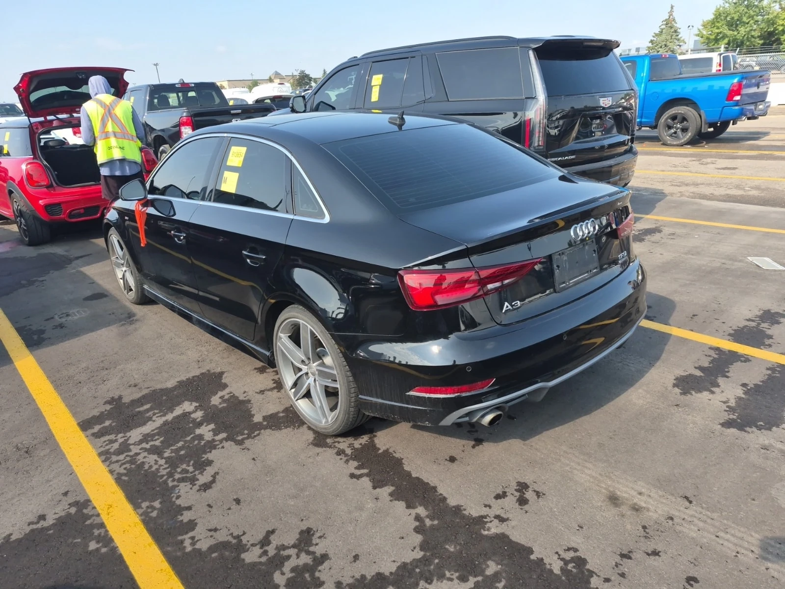 Audi A3 TECHNIK S LINE / B&O/CARFAX/АВТОКРЕДИТ, снимка 4 - Автомобили и джипове - 55915364