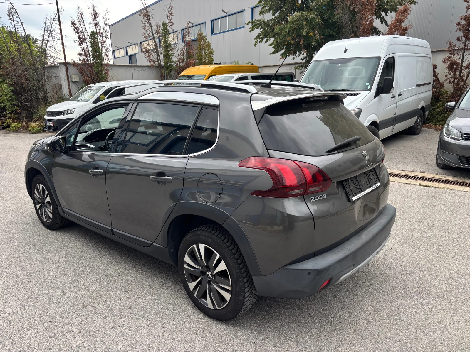 Peugeot 2008  Allure PureTech, снимка 16 - Автомобили и джипове - 56200466