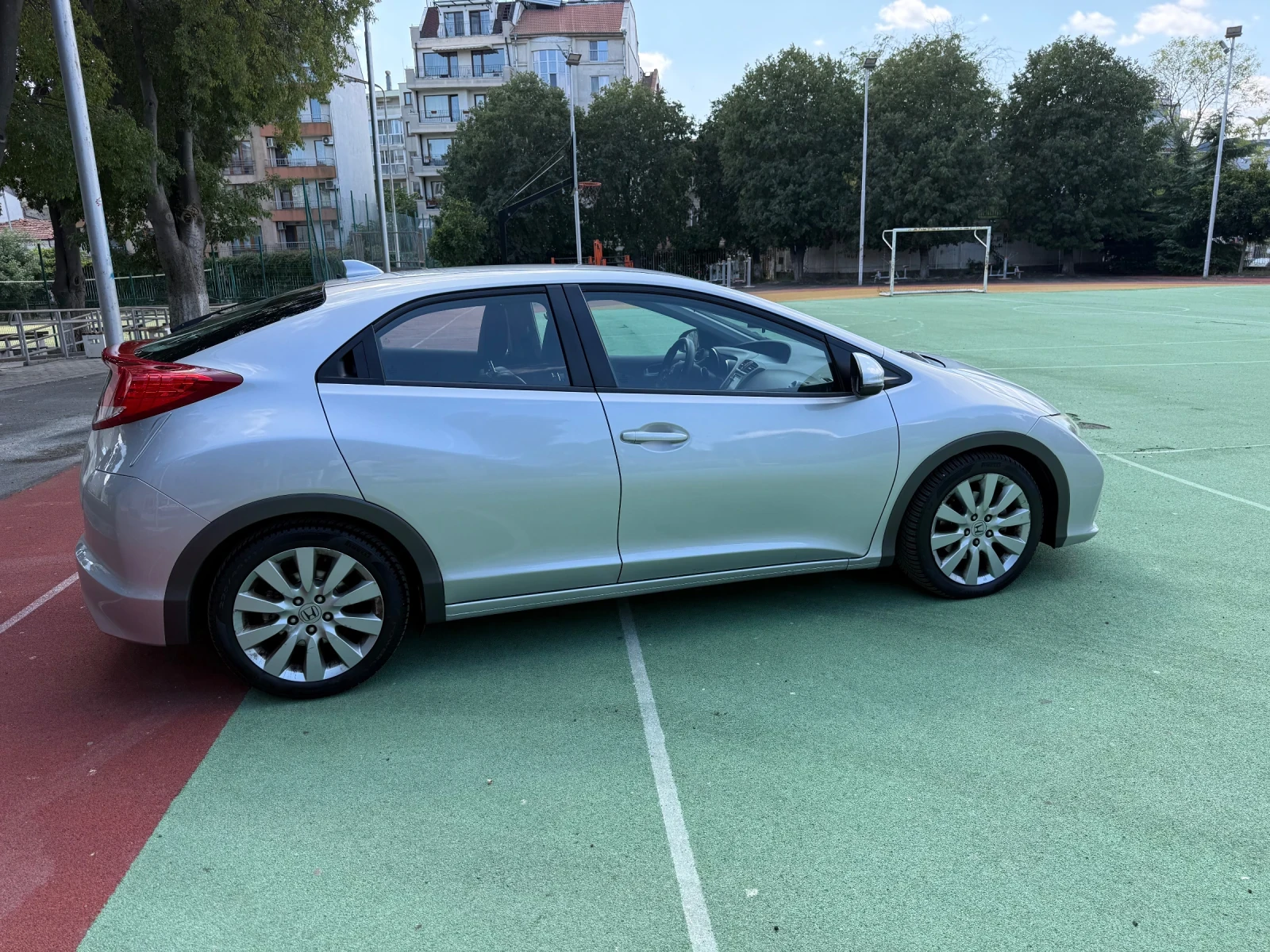 Honda Civic 2.2 i-DTEC, IX генерация, Limited edition, снимка 6 - Автомобили и джипове - 56204227