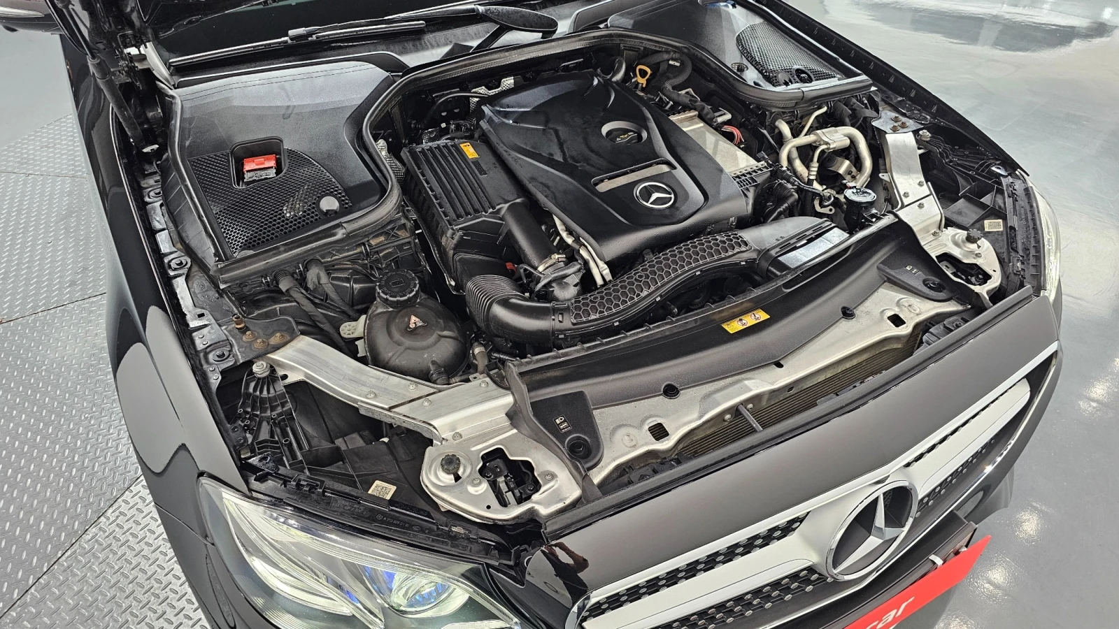 Mercedes-Benz E 300 AMG Line, снимка 5 - Автомобили и джипове - 56338782