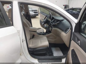 Hyundai Tucson 2.0l Se, снимка 5