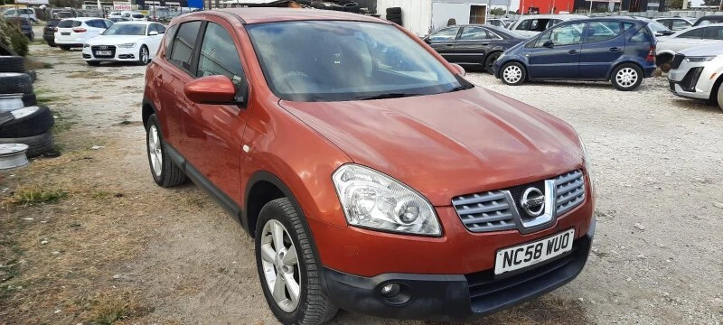 Nissan Qashqai 2.0 i, снимка 1 - Автомобили и джипове - 38353181