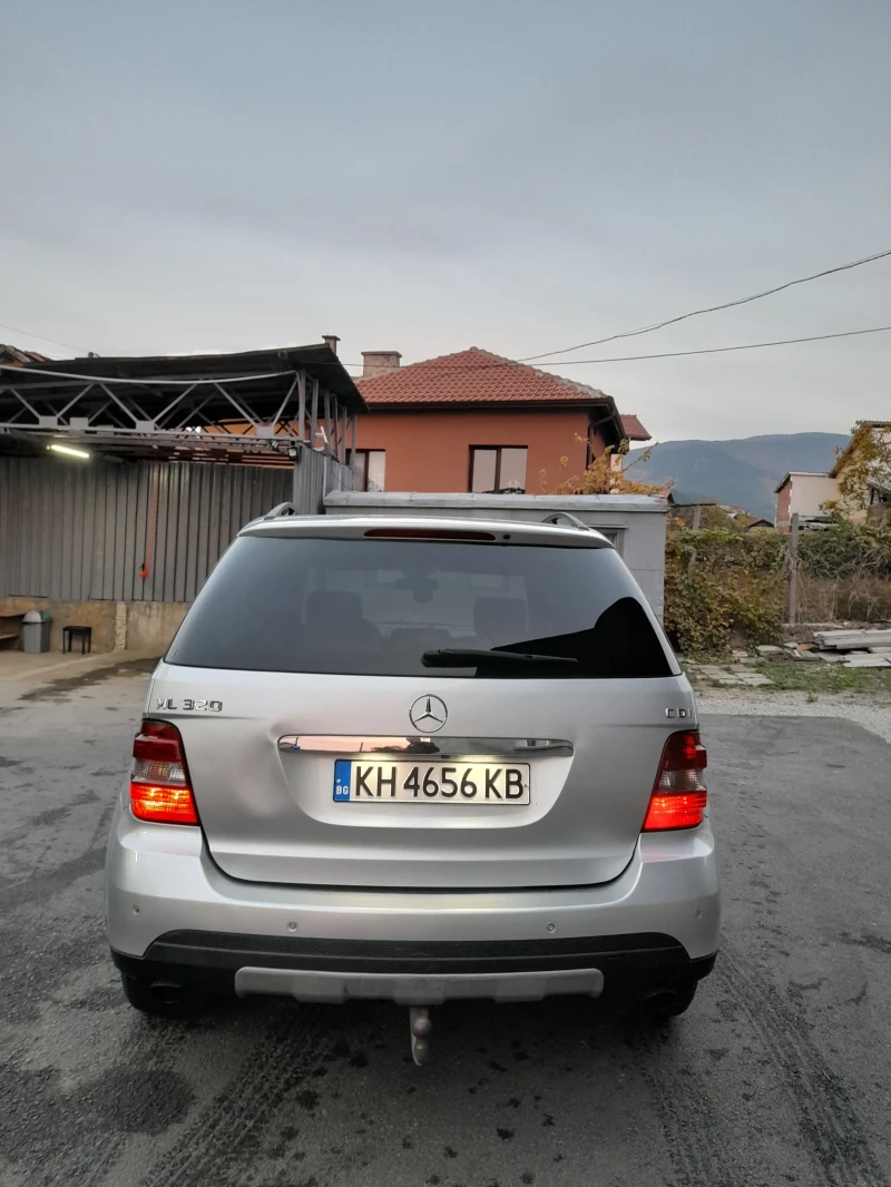 Mercedes-Benz ML 320, снимка 6 - Автомобили и джипове - 47765555