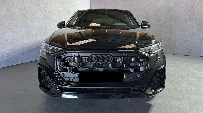 Audi Q8 50 TDI/FACELIFT/S-LINE/LIFT/MATRIX/B&O/360/PANO/23, снимка 2 - Автомобили и джипове - 48193954