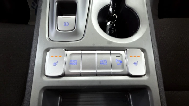 Hyundai Kona 64KWh/Blue Link/SOH100%, снимка 14 - Автомобили и джипове - 53167503