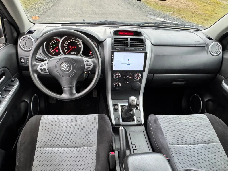 Suzuki Grand vitara 2.0 140HP, снимка 10 - Автомобили и джипове - 53236910
