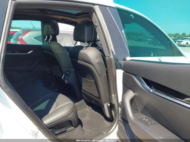 Maserati Levante GT, снимка 11 - Автомобили и джипове - 52801139