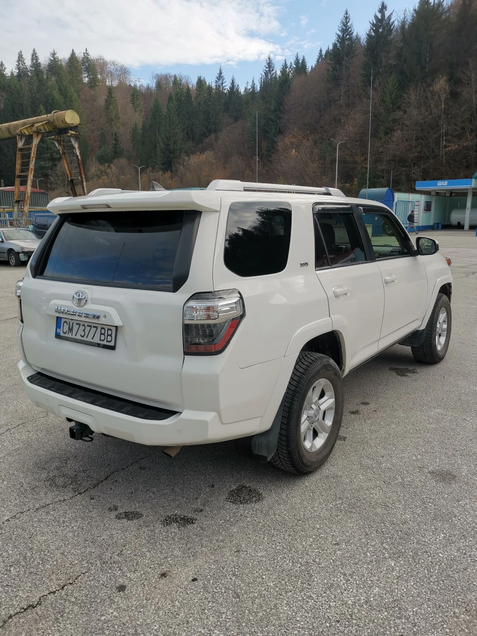 Toyota 4runner Sr5 premium / gaz 4х4 - изображение 3